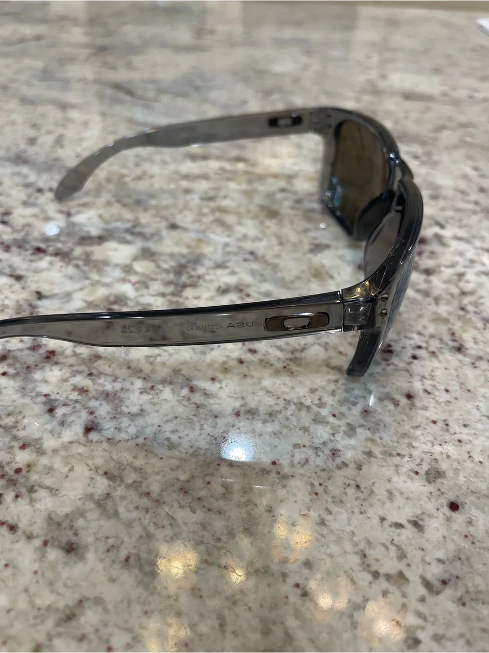 Oakley code oo9417